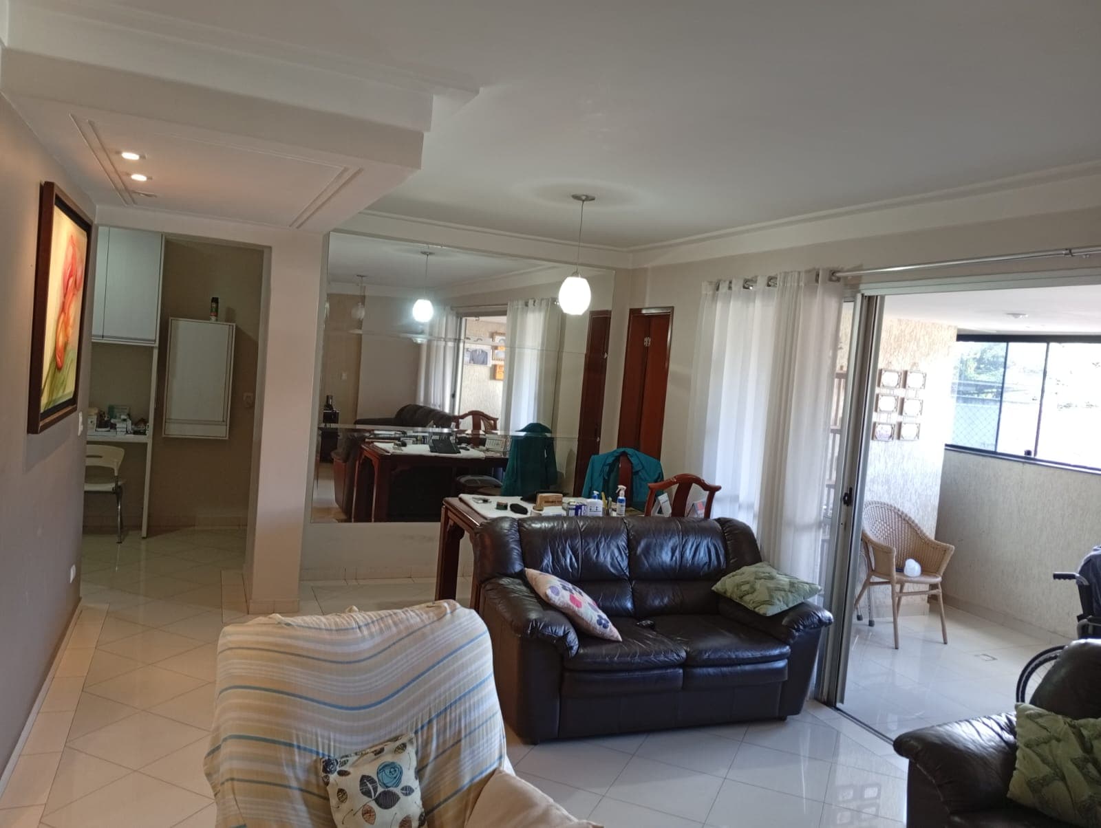 Apartamento de 3 quartos + office