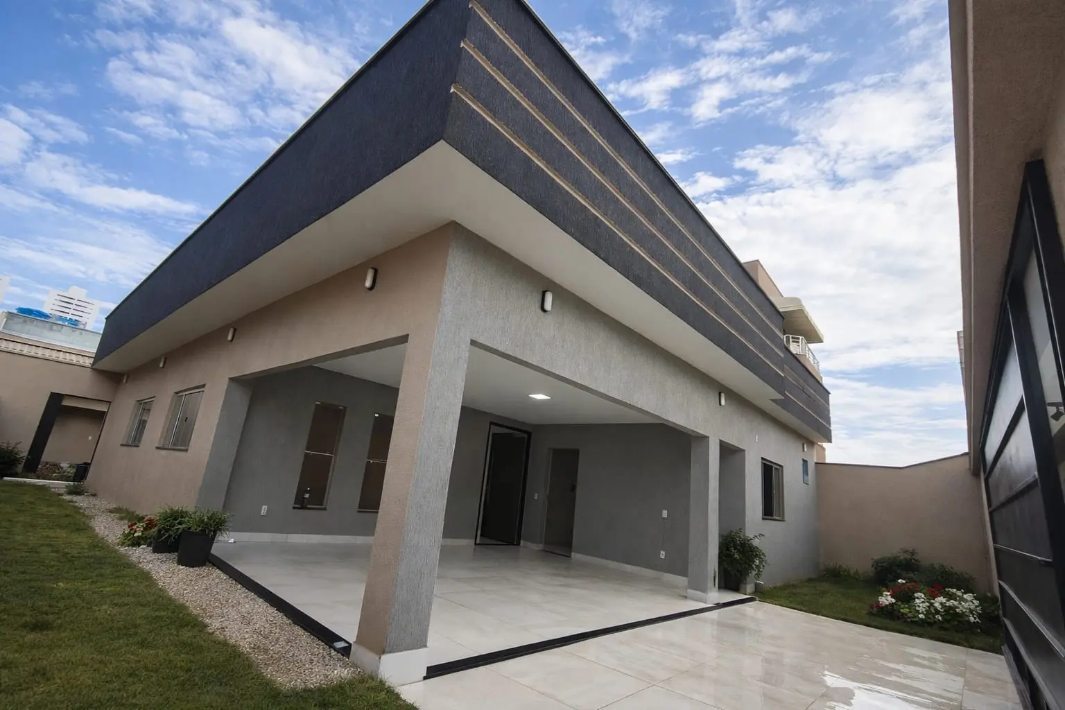 🏡💎 MANSÃO EXCLUSIVA COM 5 SUÍTES – PARQUE AMAZÔNIA