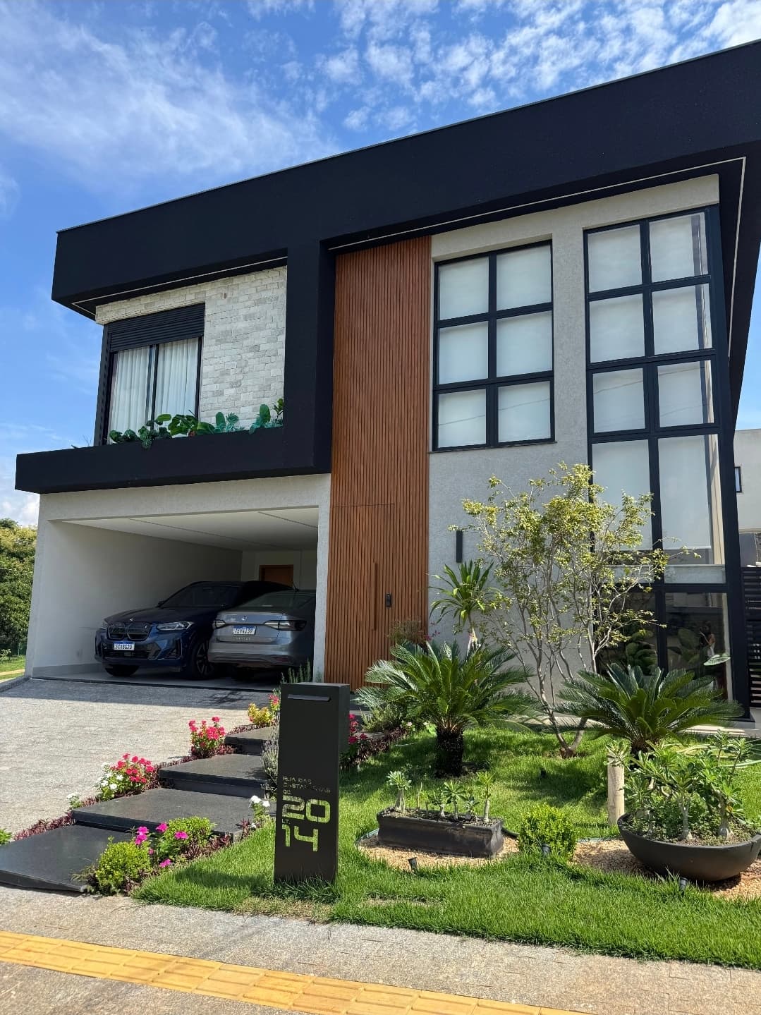 Casa Sobrado Mobiliado 4 Suites Jardins Bolonha