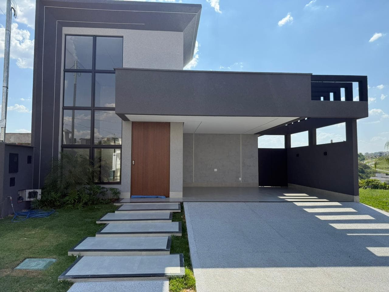 💎 CASA TÉRREA À VENDA – JARDINS CAPRI, SENADOR CANEDO