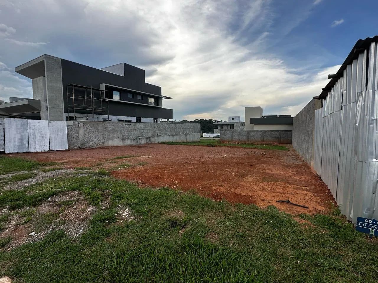 Imóvel para venda tem 416 metros quadrados com 1 quarto