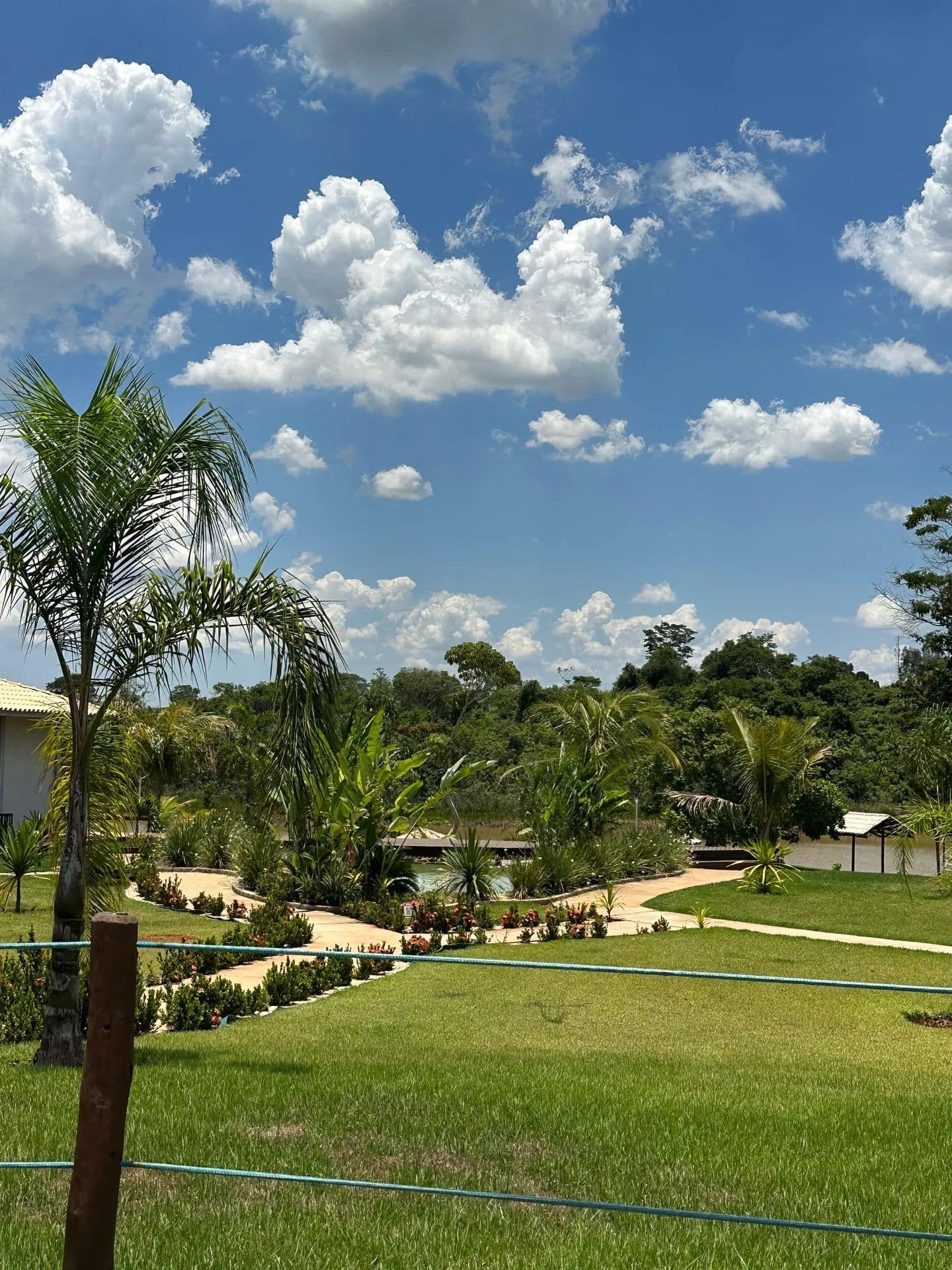 Lote no Condomínio Portal do Lago