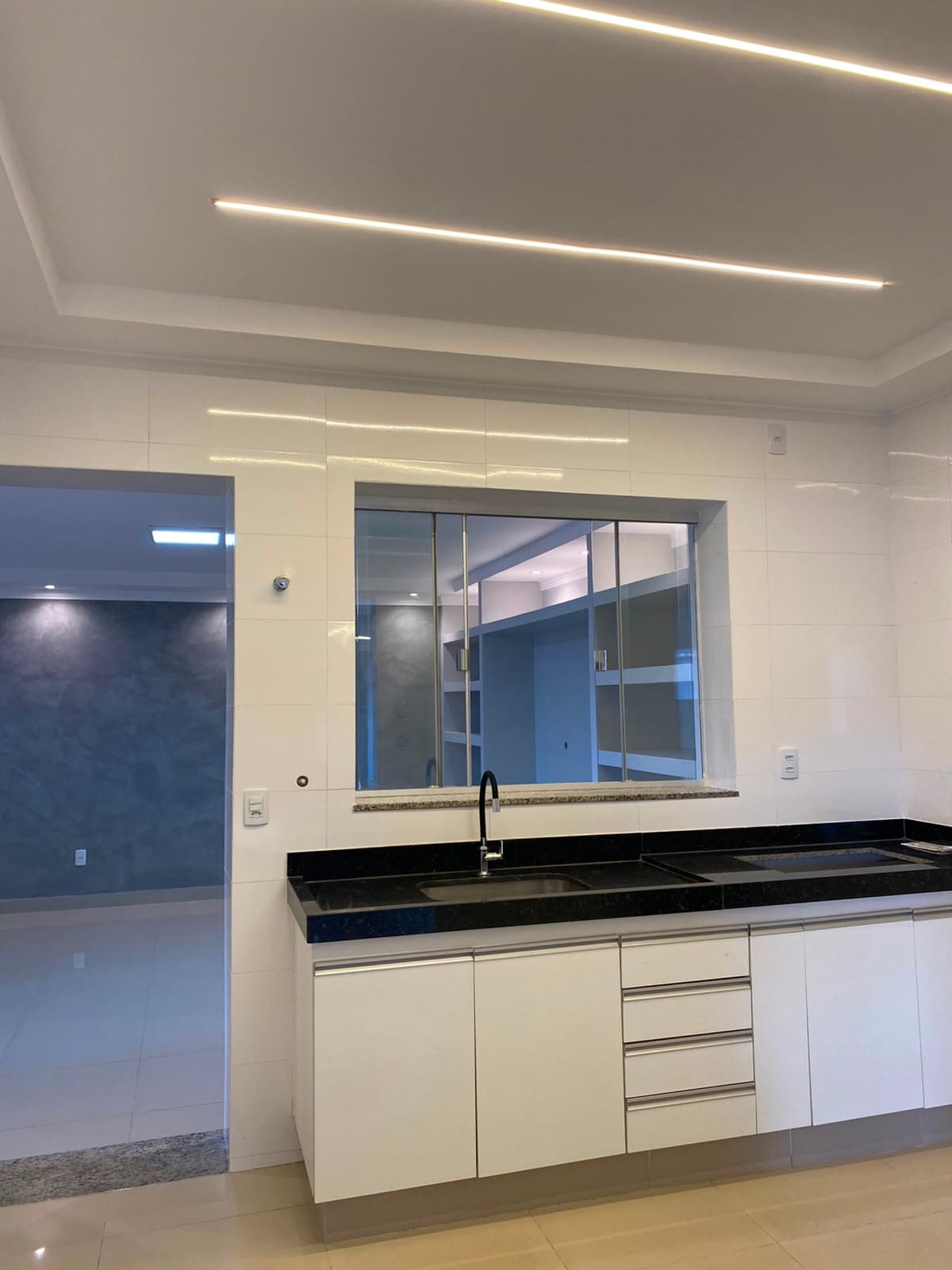 Casa 4 Quartos com Piscina e Área Gourmet no Parque Anhanguera