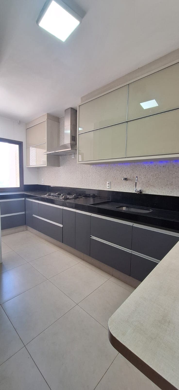 Apartamento 90 m² | 3 quartos sendo 1 suíte | Setor Bueno