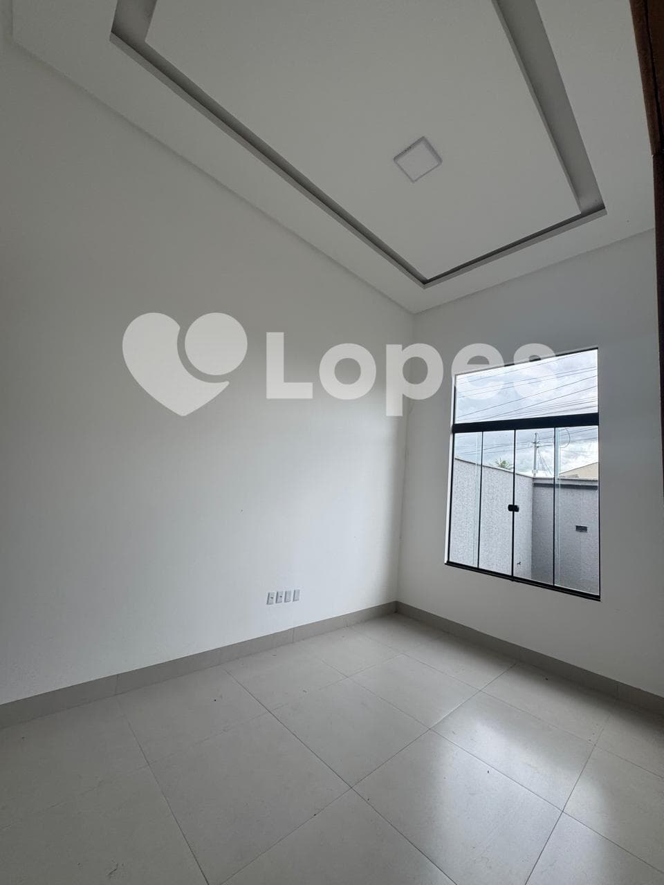 Casa 3 Quartos à Venda no Jardim Tropical – Próximo ao Portal Sul Shopping