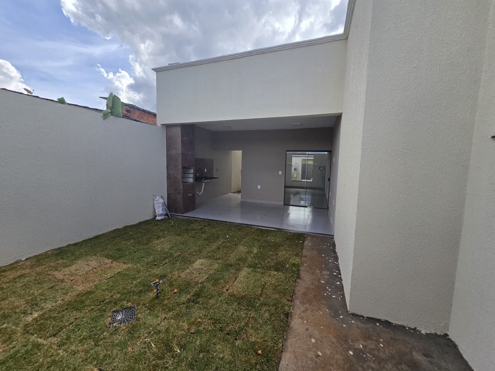 asa Nova 3 Quartos com Suíte à Venda no Setor Fidélis em Goiânia Casa Não Geminada, Próxima ao Jardins Madri