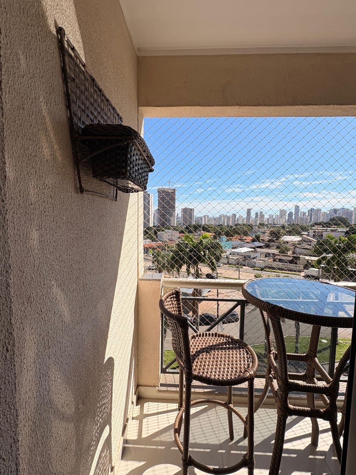 Apartamento em frente ao Hospital Hugo no Setor Pedro Ludovico!