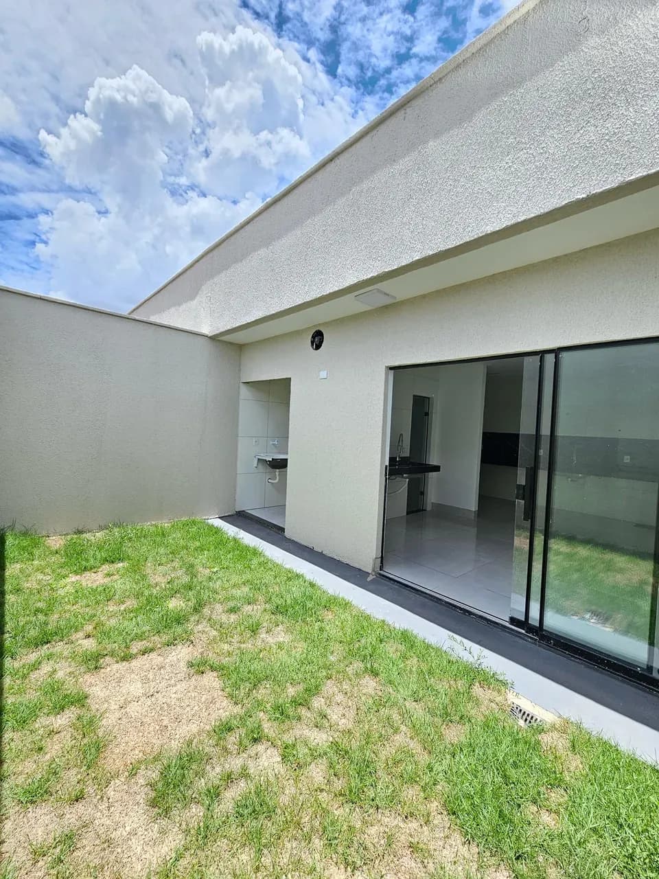 Casa no Setor Parque Anhanguera 2 | 3 Quartos | Alto Padrão
