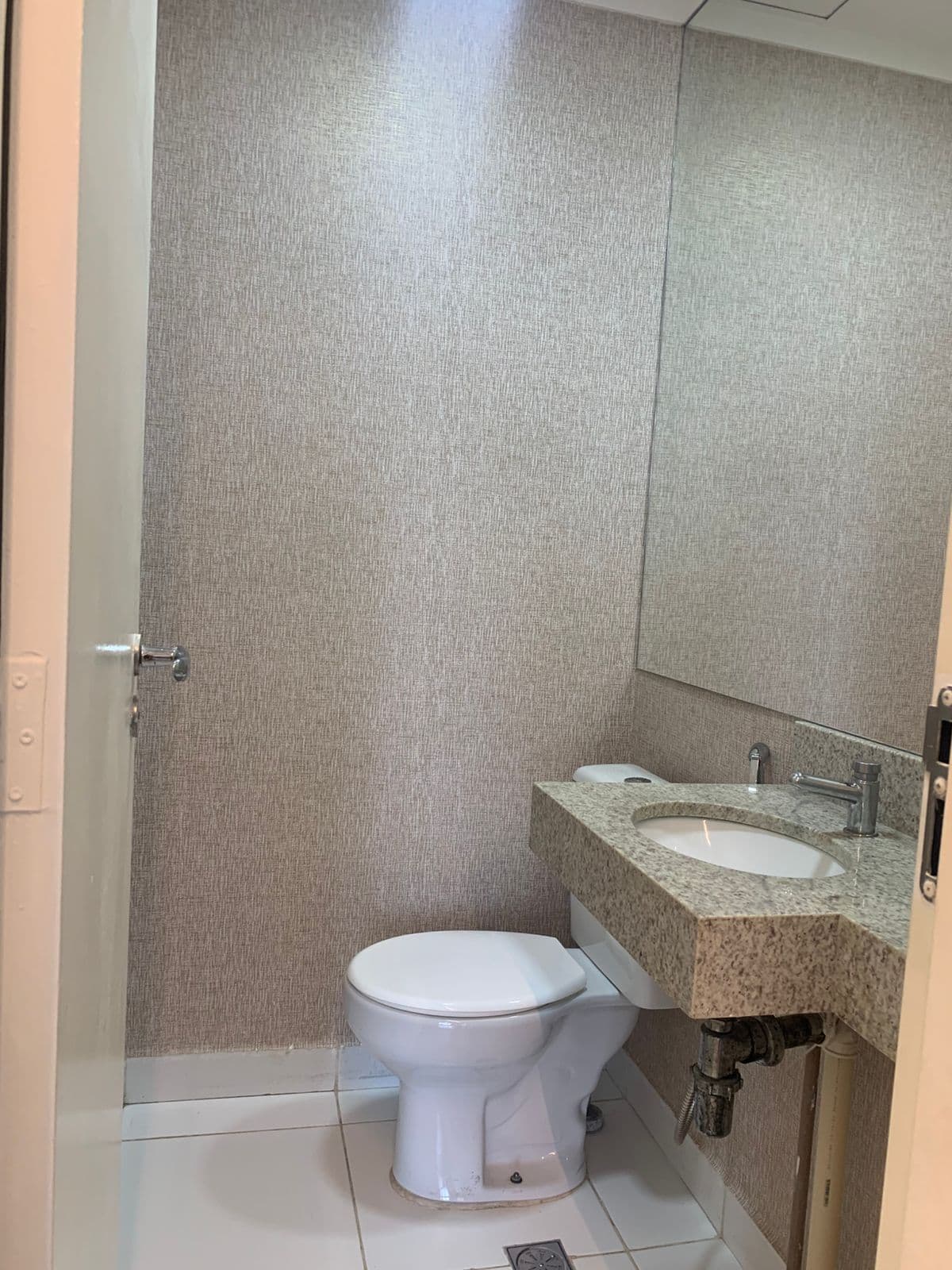 Sala 55 m2 Ed Metropolitan Tokyo Jardim Goiás