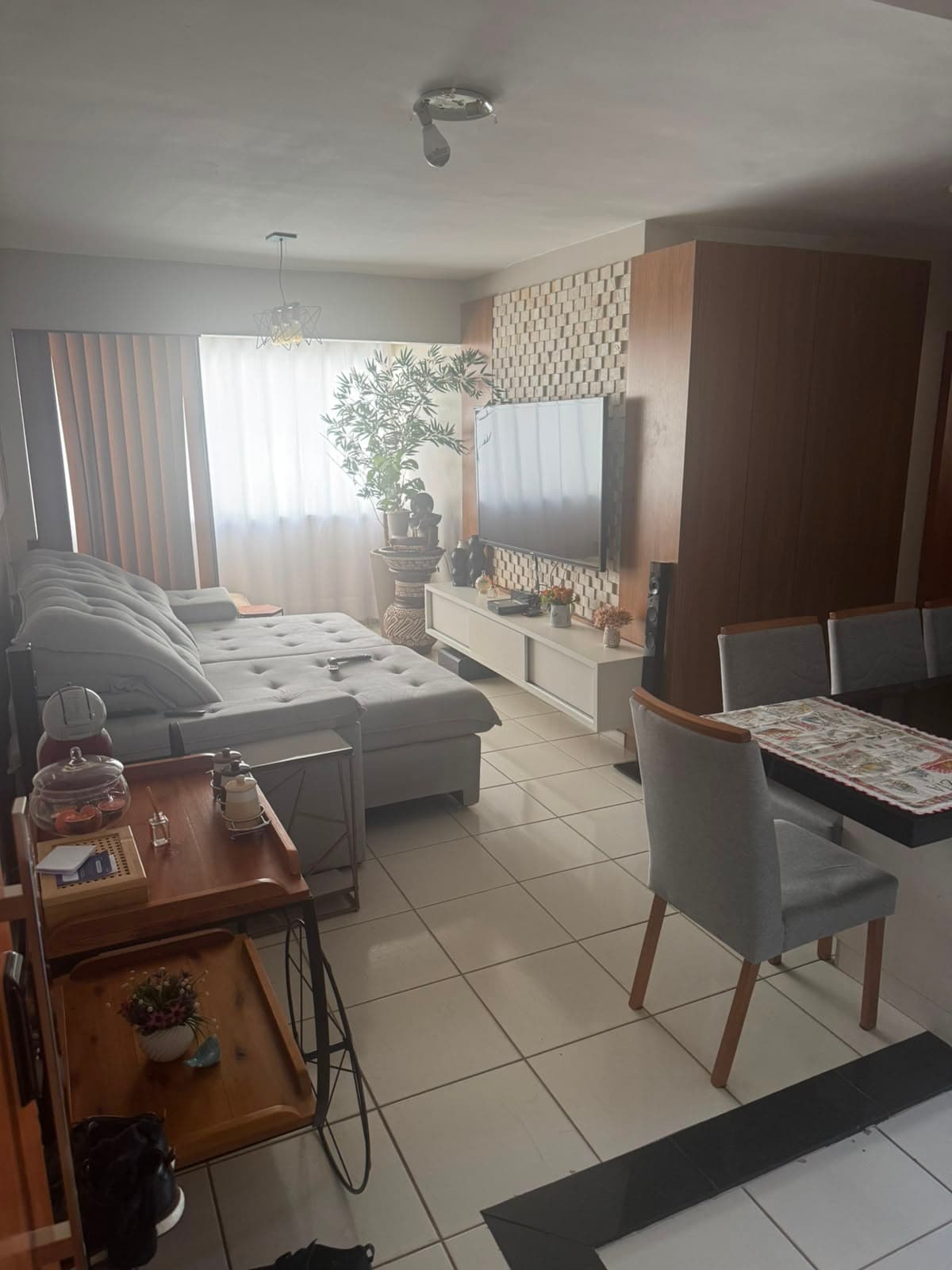 Apartamento 2 Quartos com Suíte, Andar Alto, Nascente, 2 Quartos P65 m² Próximo à T-63 Goiania- Goias