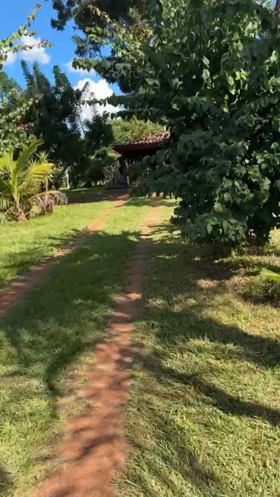 LINDA CHÁCARA EM GUAPÓ