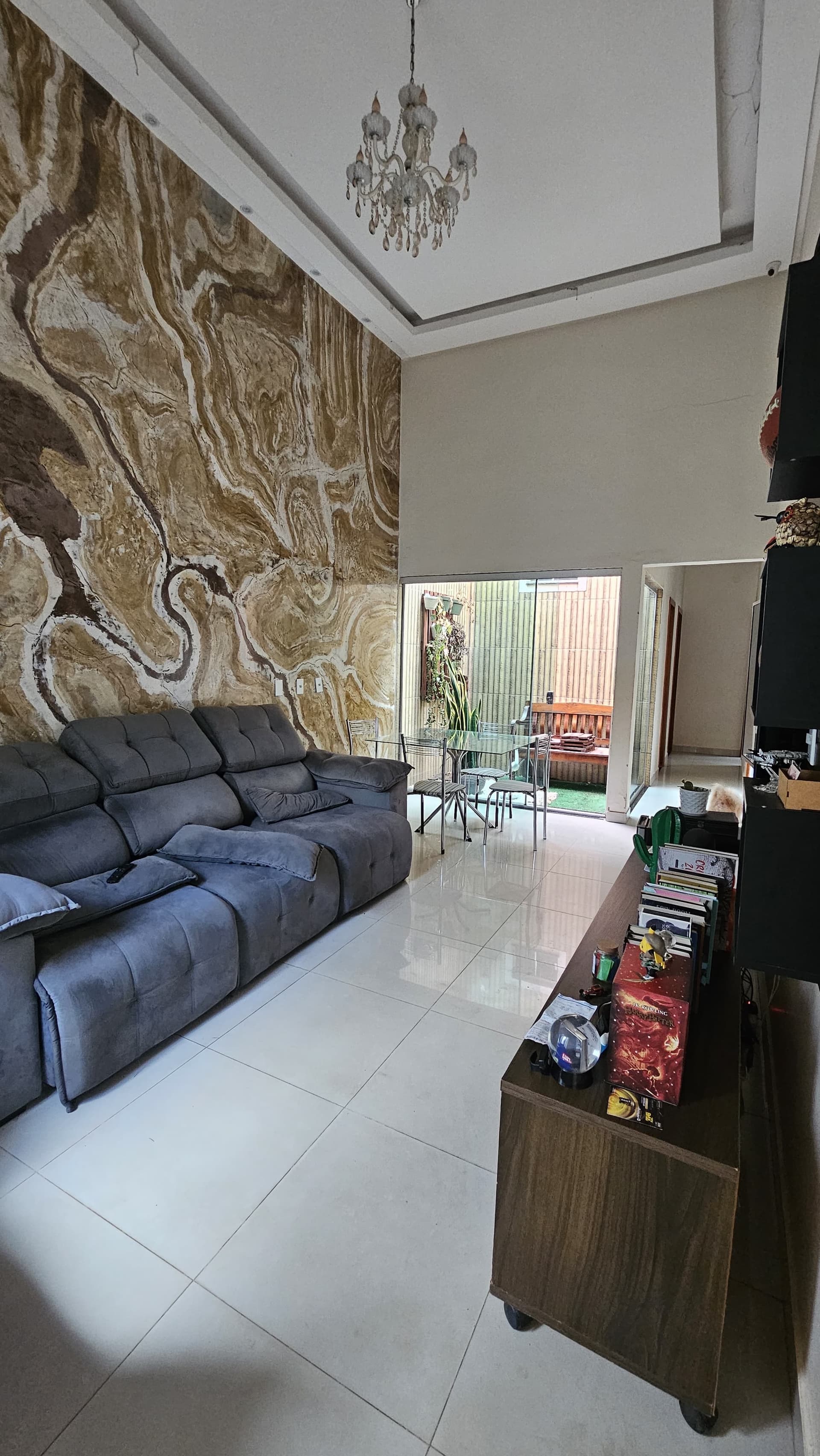 Casa térrea na região Central de Senador Canedo