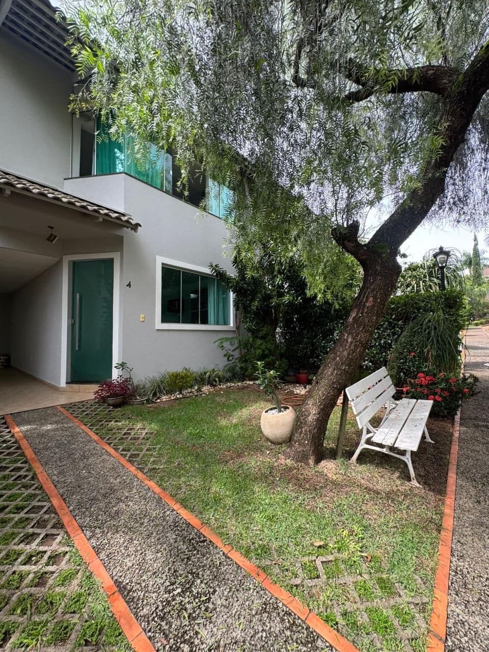 CASA SOBRADO GEMINADO EM CONDOMÍNIO FECHADO - JARDIM EUROPA