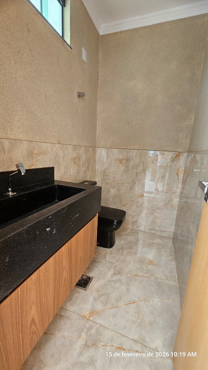 Casa com 3 quartos no Residencial Canadá