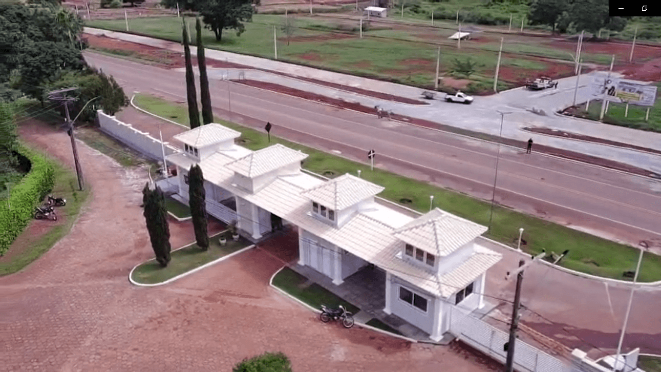 Casa com Piscina em Condomínio, 4 Quartos e 2.800 m² de Terreno em Nova Veneza – GO
