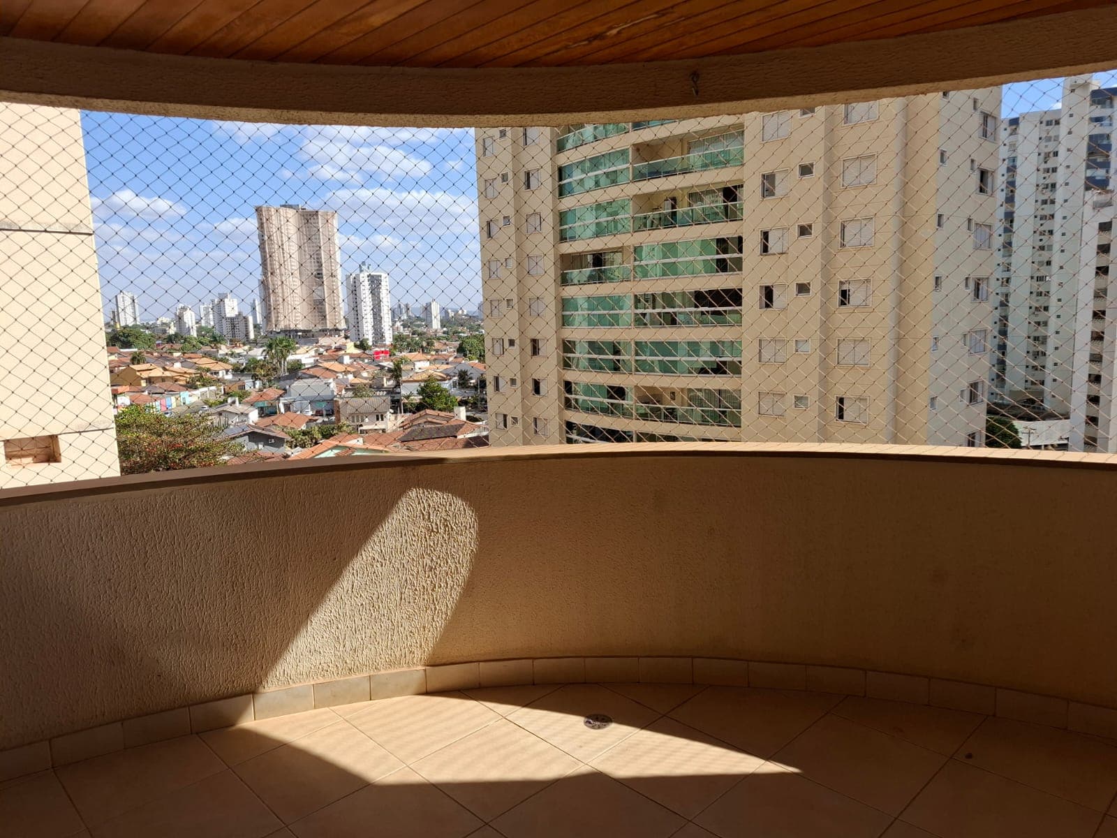 Apartamento com 3 quartos na Nova SUIÇA