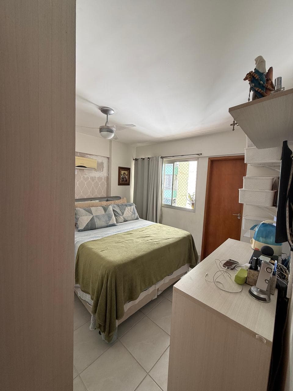 Apartamento à Venda no Jardim Goiás, 2 Quartos Uma suite completo armários, Sol Nascente, Jd Goias