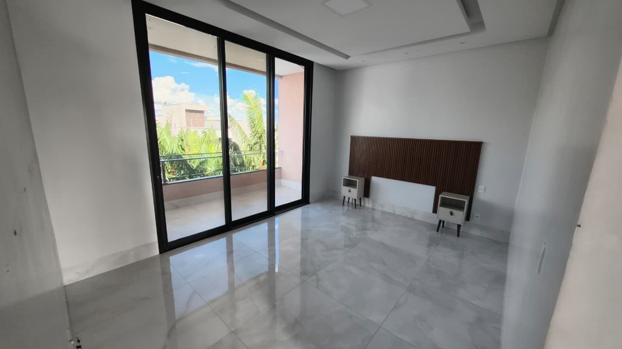 Excelente Sobrado Parqville Jacarandá - 3 suítes plenas 248m² | Aparecida de Goiânia.