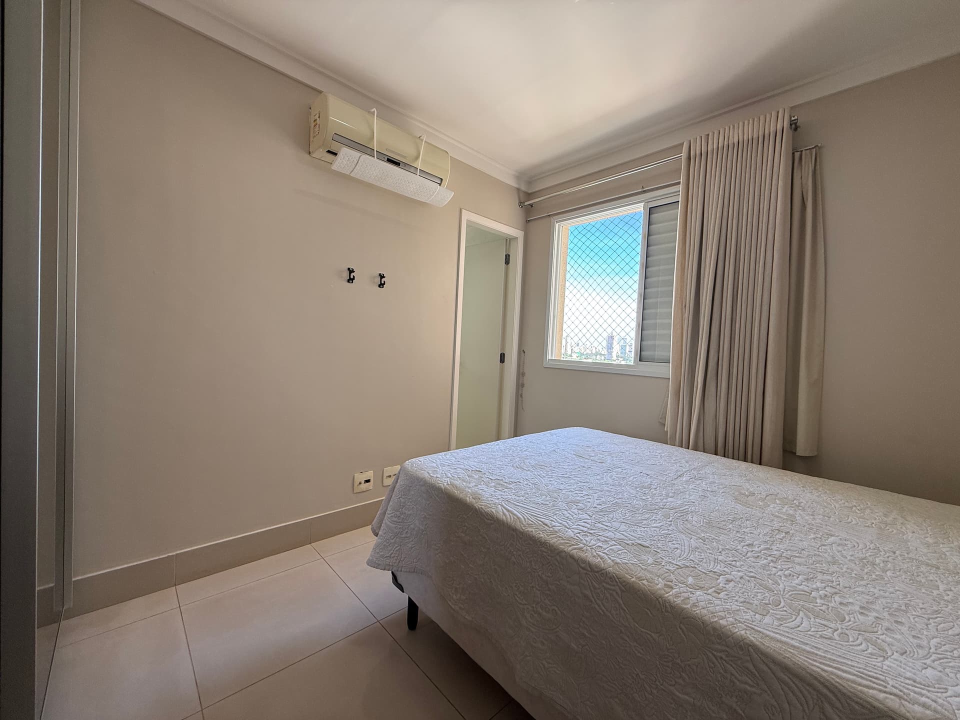 Apartamento Jardim Goiás  3 suites