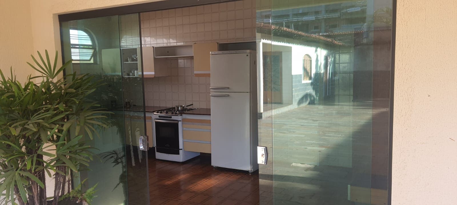 Sobrado com 4 quartos no Setor Nova Suiça