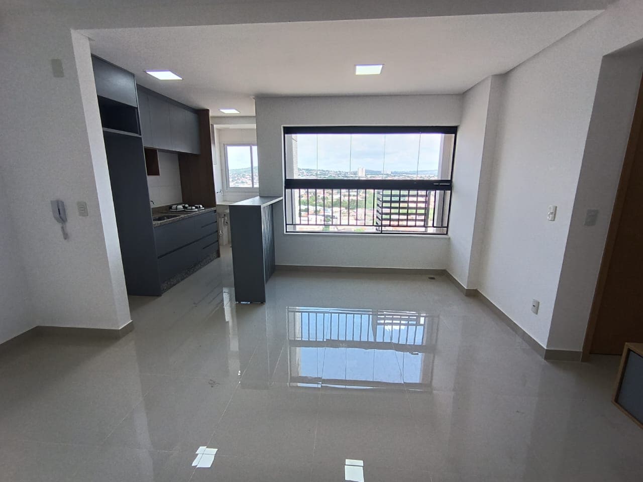 Apartamento 2/4 sendo 01 suíte no Setor Aeroviário - 61m² - Cerrado Family Home