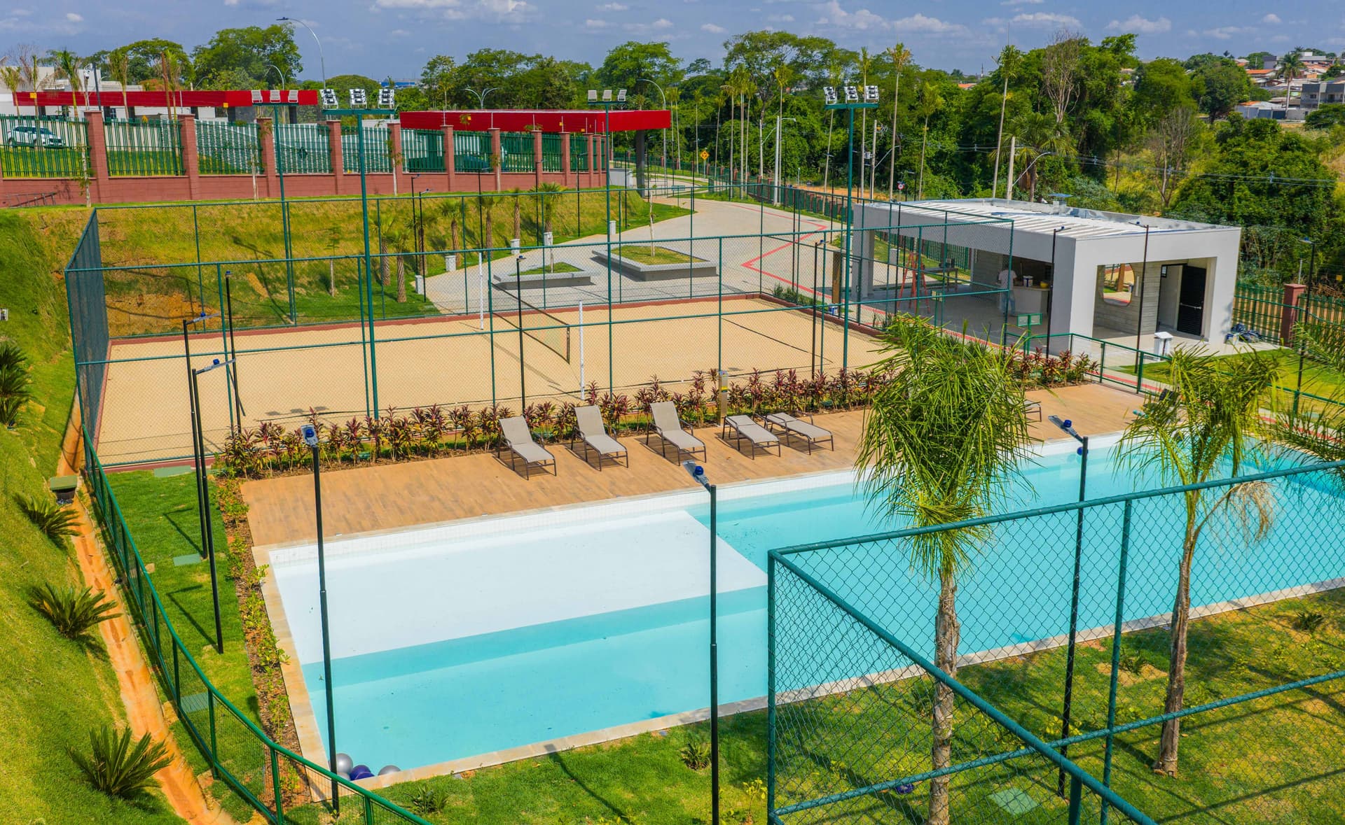 Casa sobrado de 3 suítes Jardins Cannes 150m² próximo ao horta