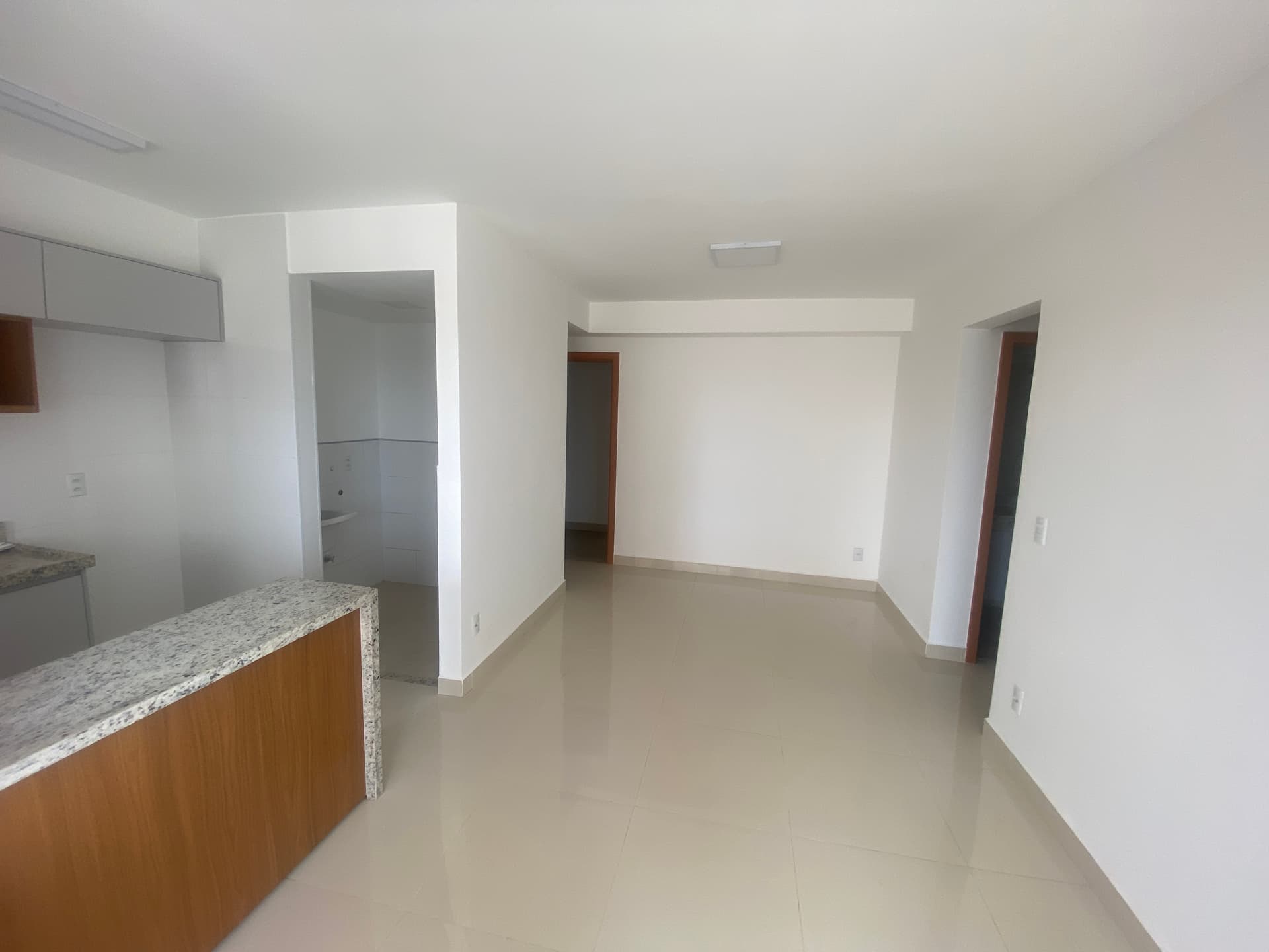 Apartamento à venda com 2 quartos com armários no Uptown Home – Jardim Europa