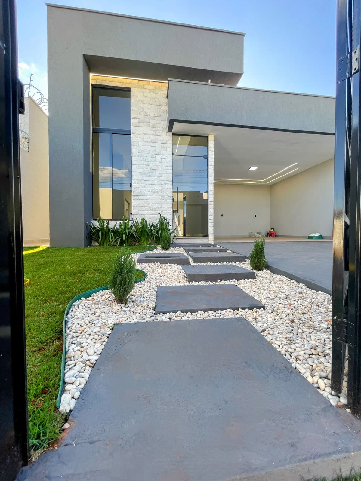 Casa 3/4 no recanto das Minas Gerais