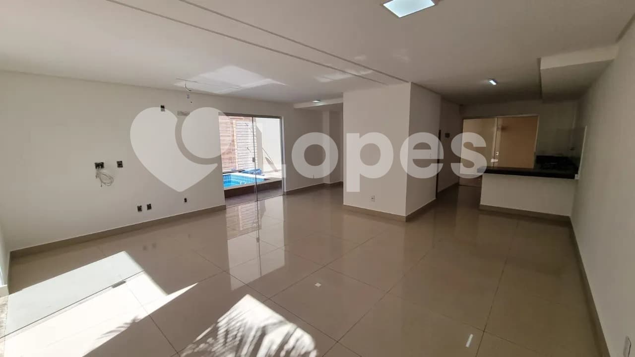 Sobrado 3 Quartos no Parque Amazônia, Próximo ao Buriti Shopping, Goiânia