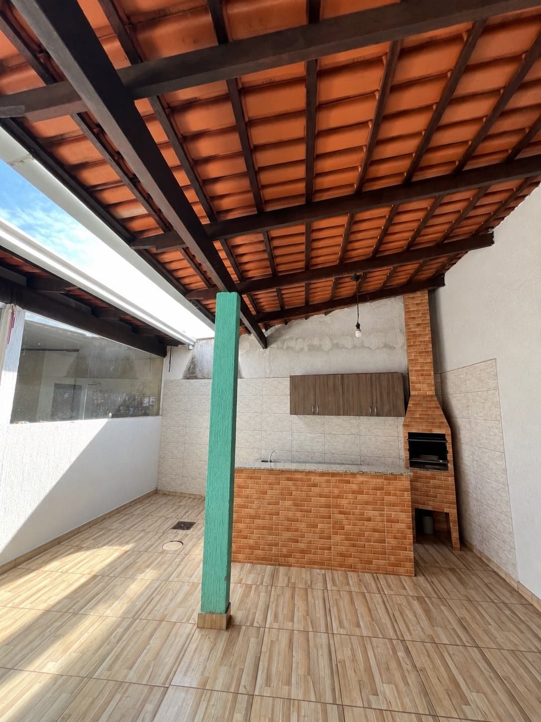 Amplo Sobrado 4 Quartos com Área Gourmet no Parque Anhanguera 2 | Próximo à T-63