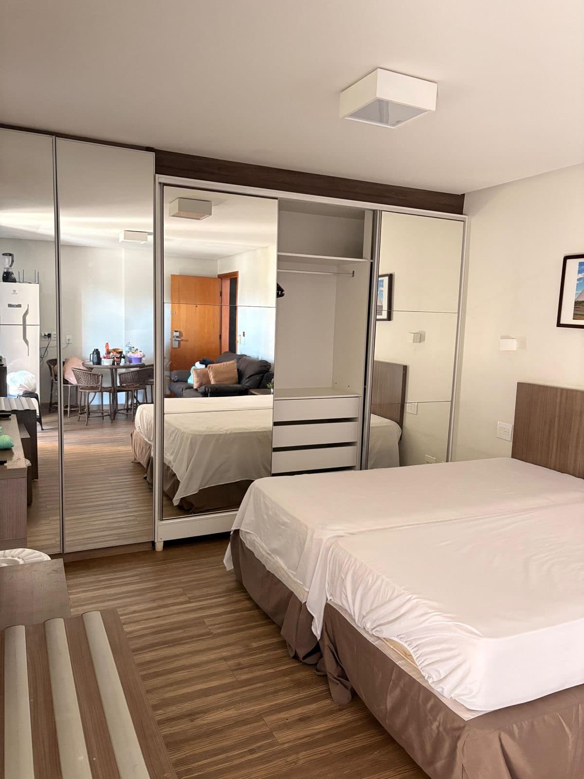 Apartamento em frente ao Hospital Hugo no Setor Pedro Ludovico!