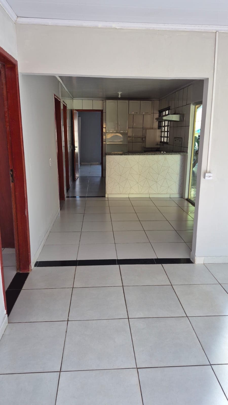 Casa Ampla na região Noroeste com Barracão no Fundo