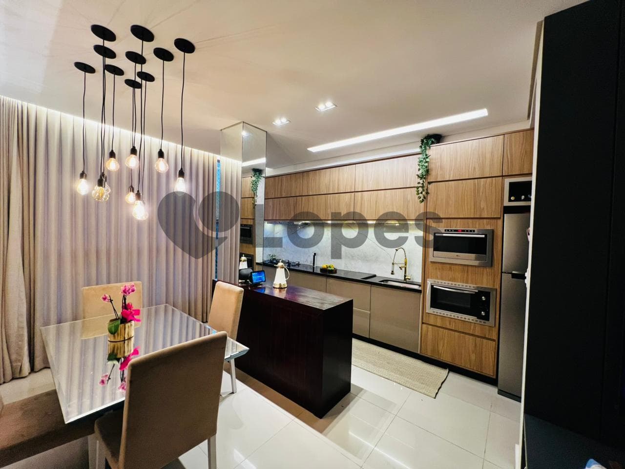 APARTAMENTO 2 QUARTOS MOBILIADO EM FRENTE AO PARQUE CASCAVEL