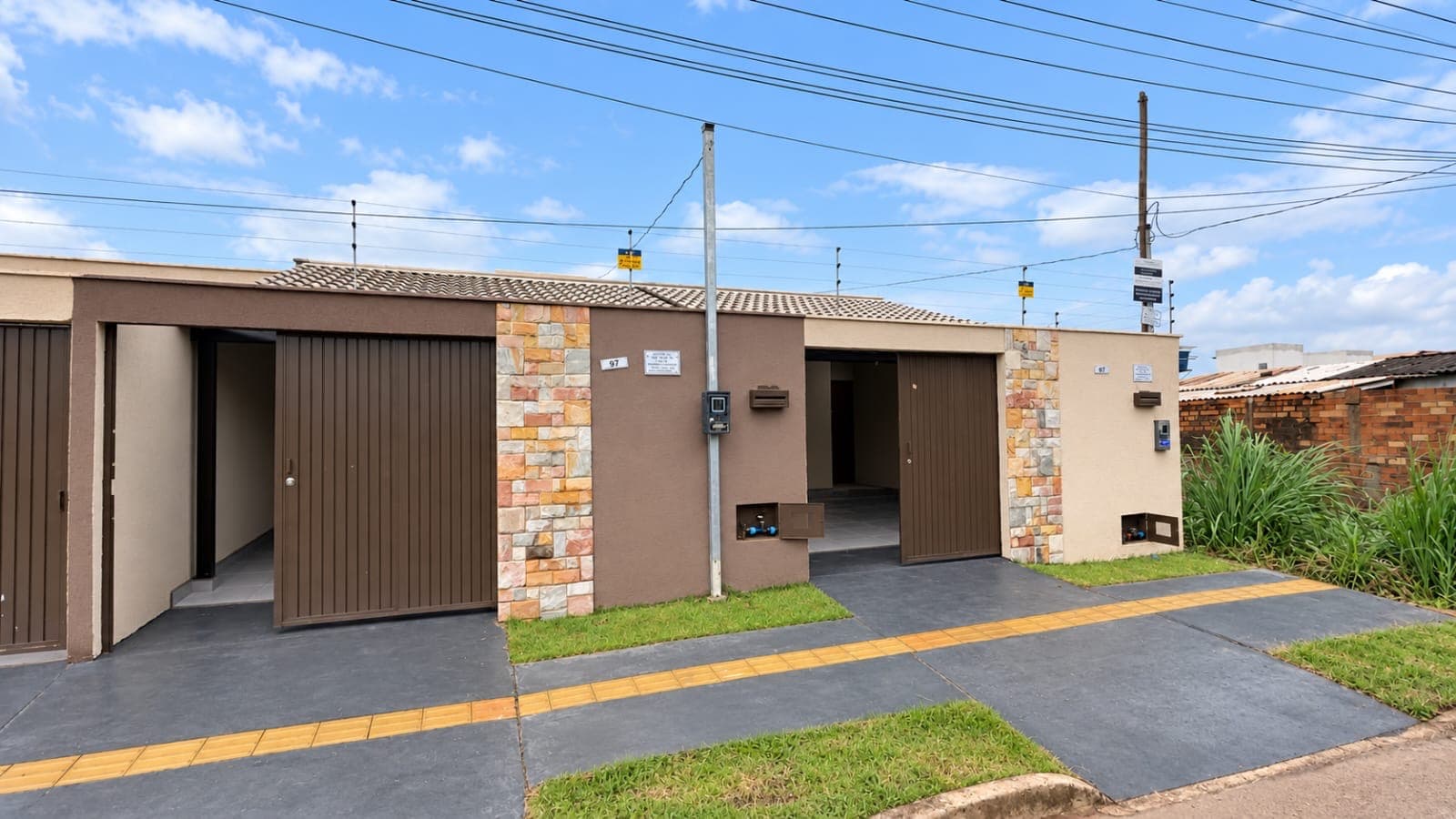 Casa 3Q com SUÍTE SEM ENTRADA - TERRA BELA - SENADOR CANEDO