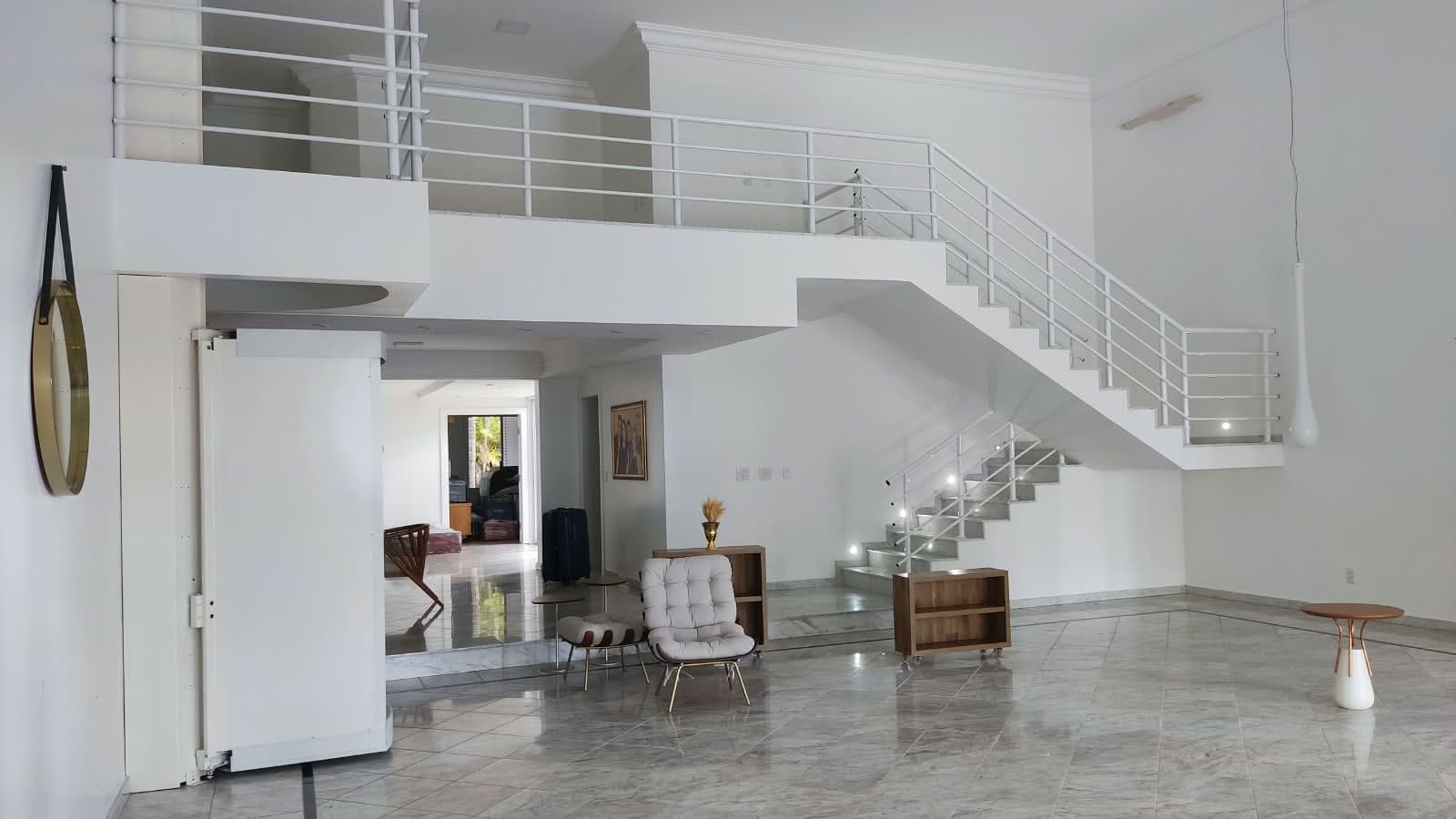 Casa Sobrado no Aldeia do Vale com Elevador Particular