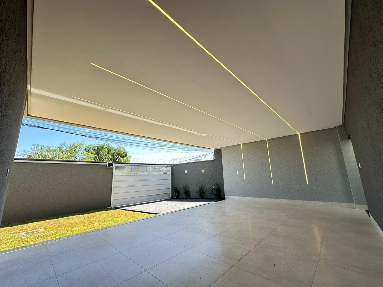 Casa com 3 suítes no Moinho dos Ventos - Goiânia-Go
