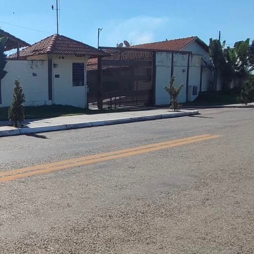 Casa condomínio no Jardim Gargenha