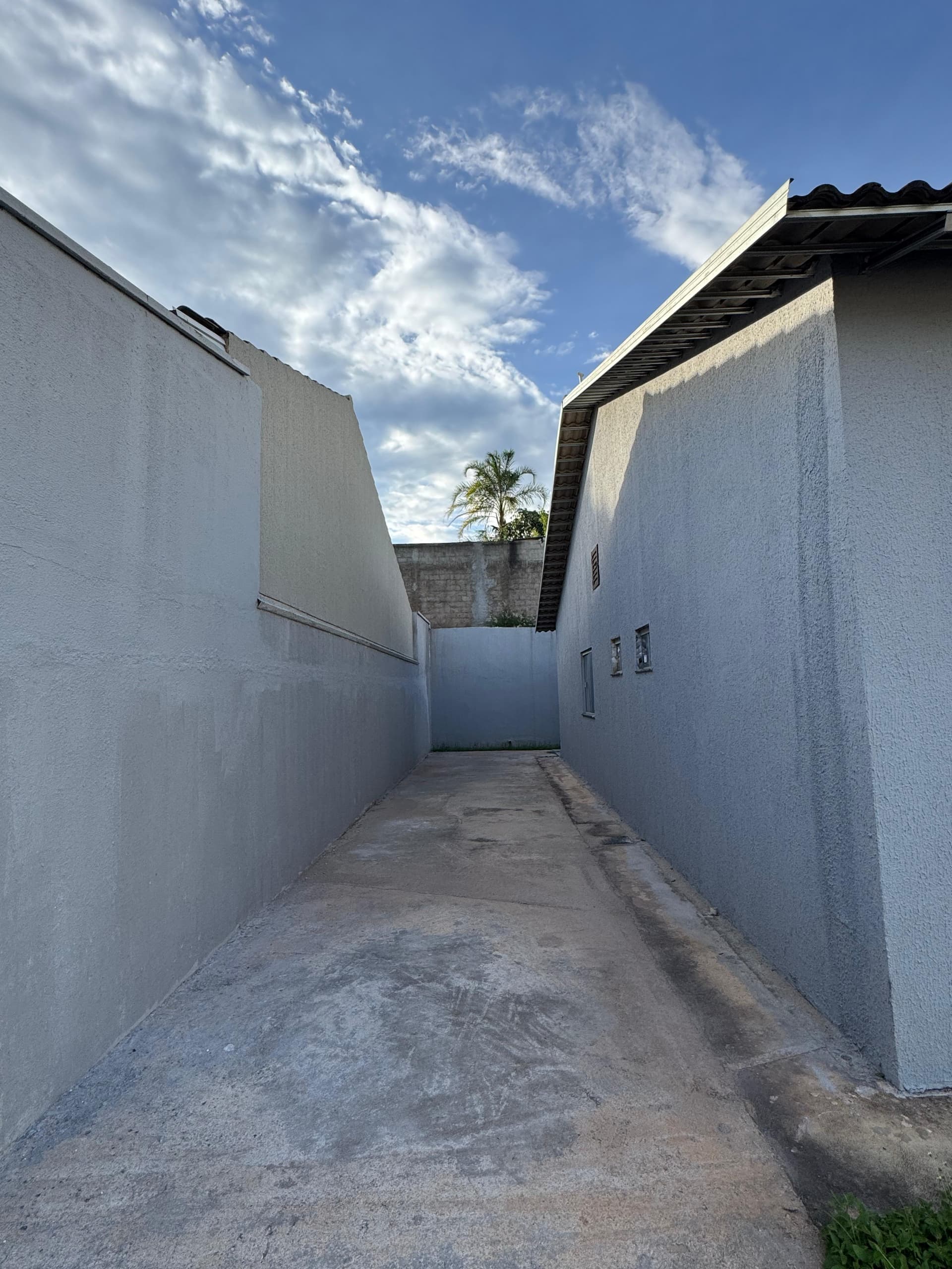 Casa à venda - Senador Canedo