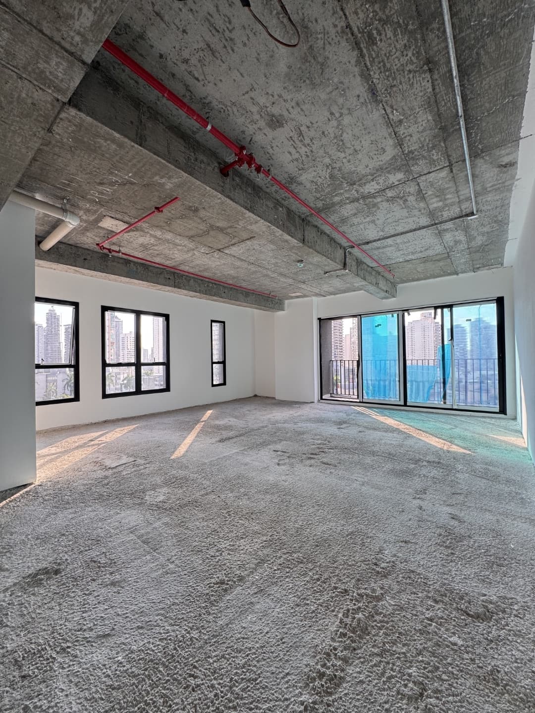Sala comercial Pateo 136