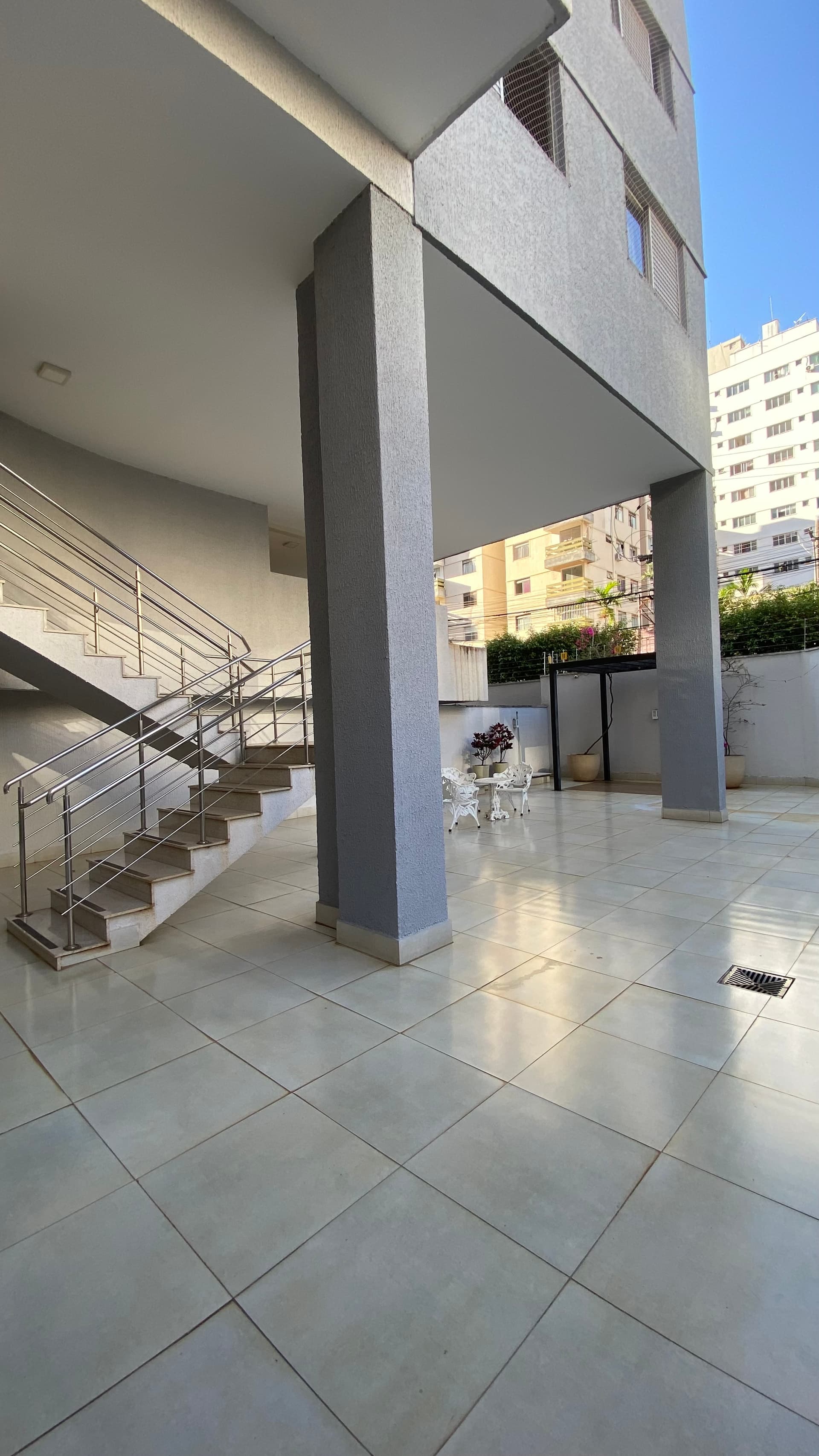 Apartamento 3 Quartos no Setor Bueno — Edifício Húngaro
