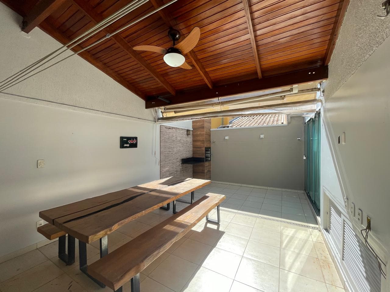 Sobrado em Condomínio Fechado  145m², Sobrado 3 Quartos com Suíte, Condomínio Fechado