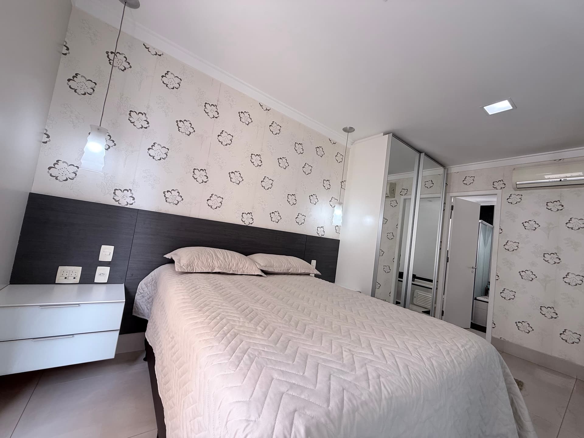 Apartamento Jardim Goiás  3 suites