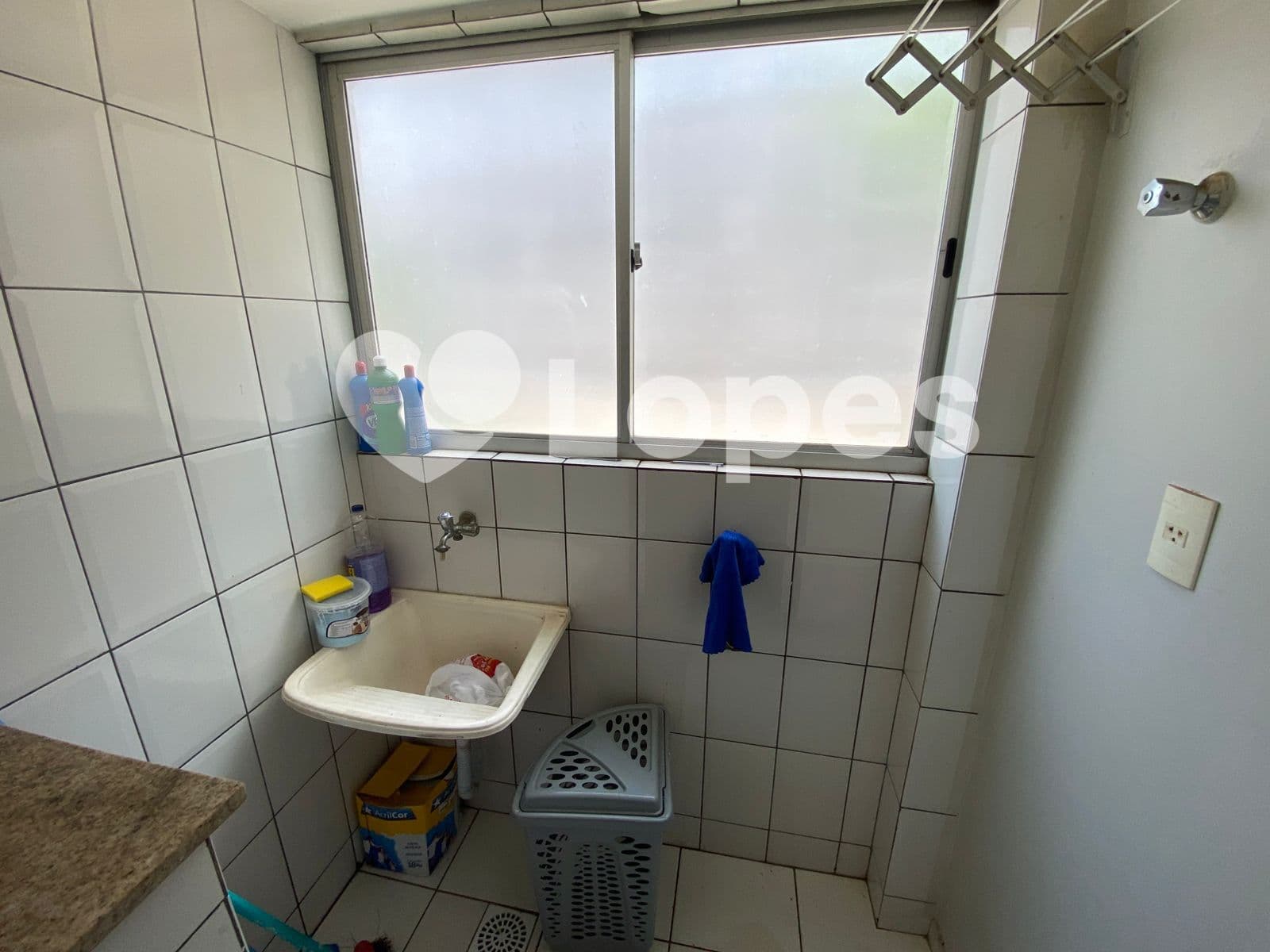 Apartamento no Setor Santa Luzia | 2 Quartos  | Semi - mobiliado