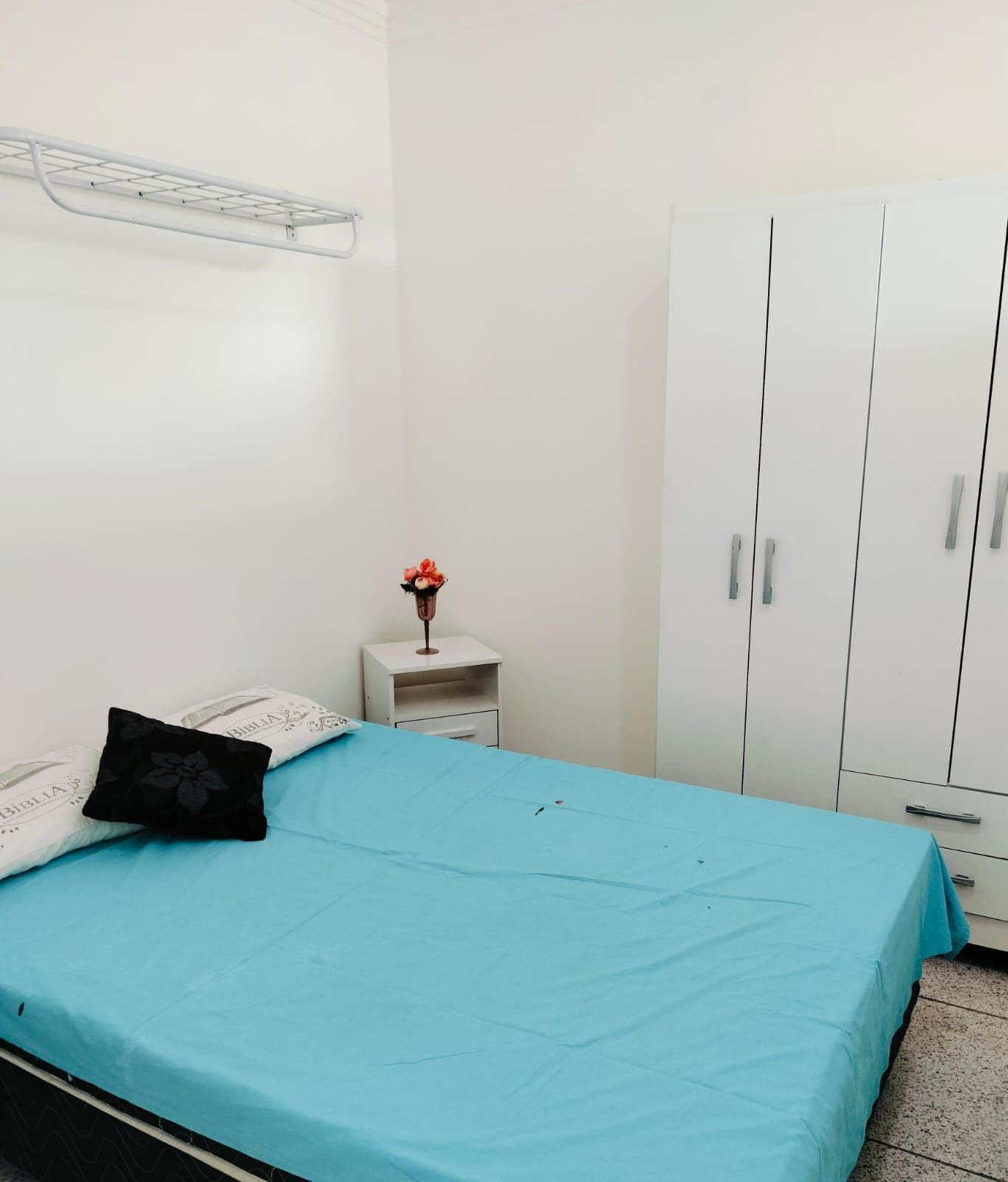 Imóvel com Kitnets e Casas para Renda- próximo Terminal Vila Brasília