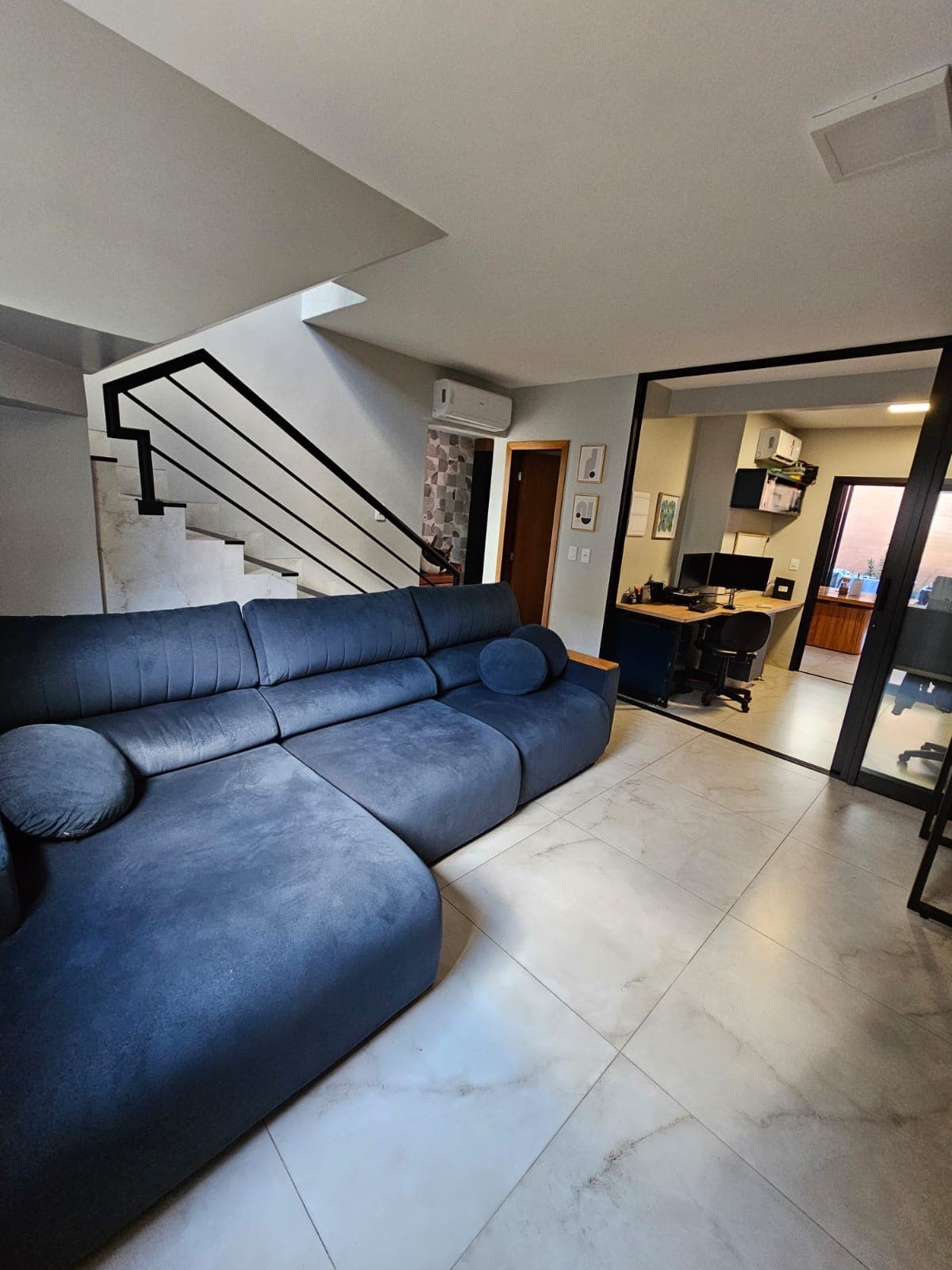 🏡 SOBRADO ALTO PADRÃO NO CONDOMÍNIO FABIANE THEONAS – SANTA GENOVEVA