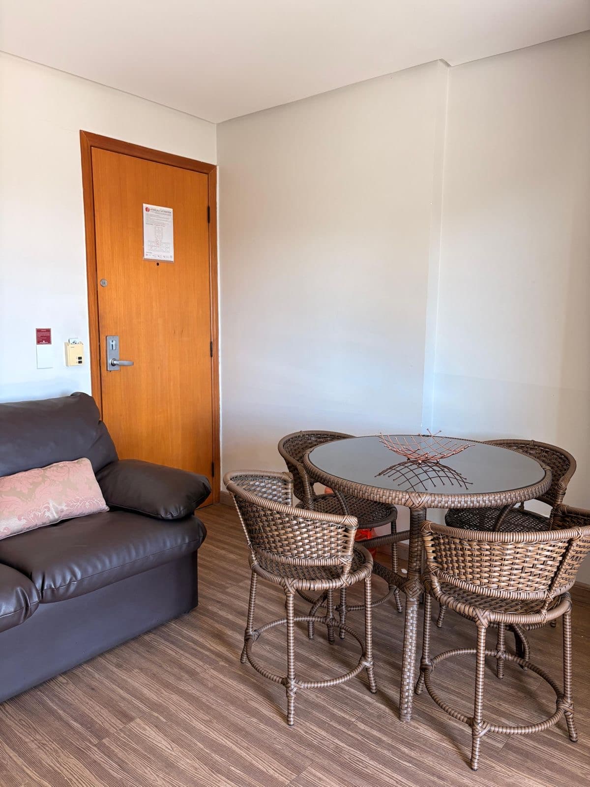 Apartamento em frente ao Hospital Hugo no Setor Pedro Ludovico!
