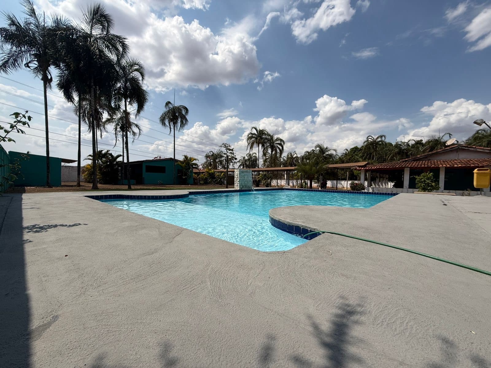 Chácara de 6.000 m² com piscina