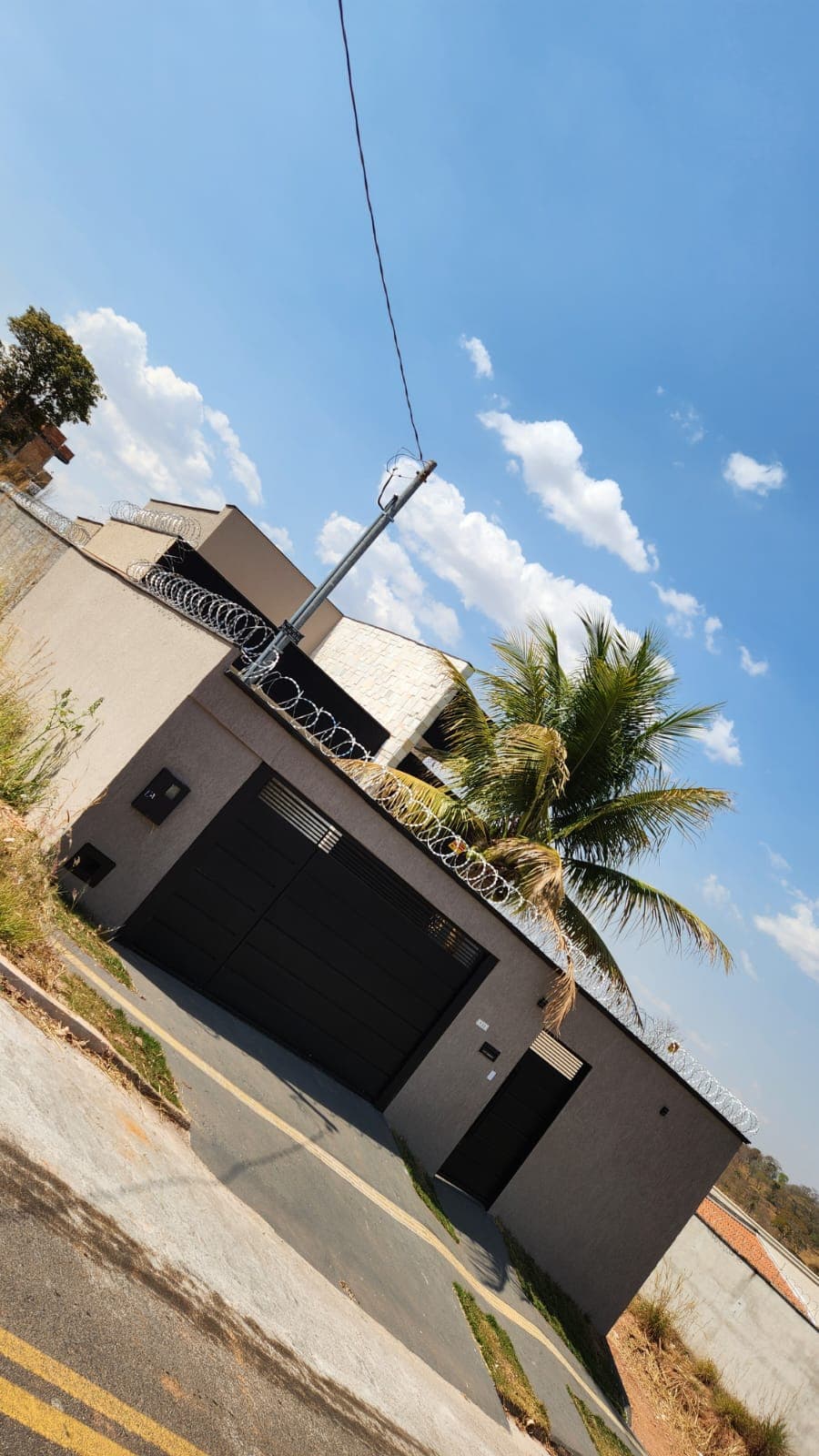 Resindecial Marília Linda Casa com Piscina
