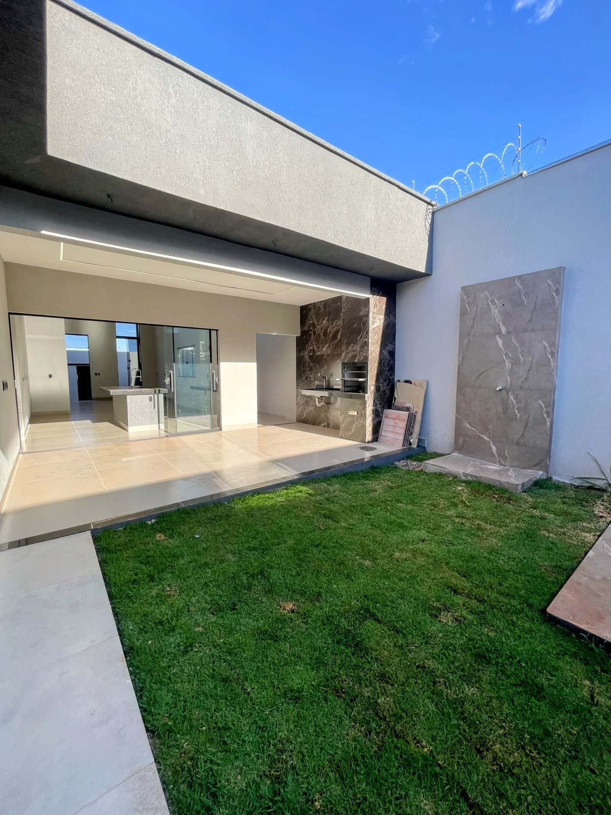 Casa 3/4 no recanto das Minas Gerais