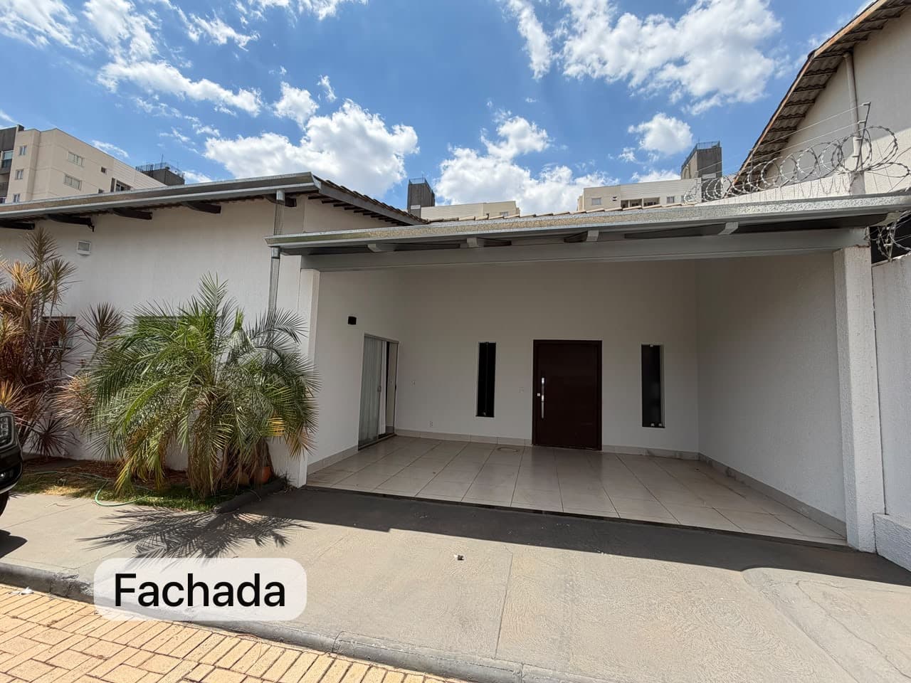 Casa à venda em condomínio fechado no Jardim Imperial – Aparecida de Goiânia | 153 m² | R$ 670.000